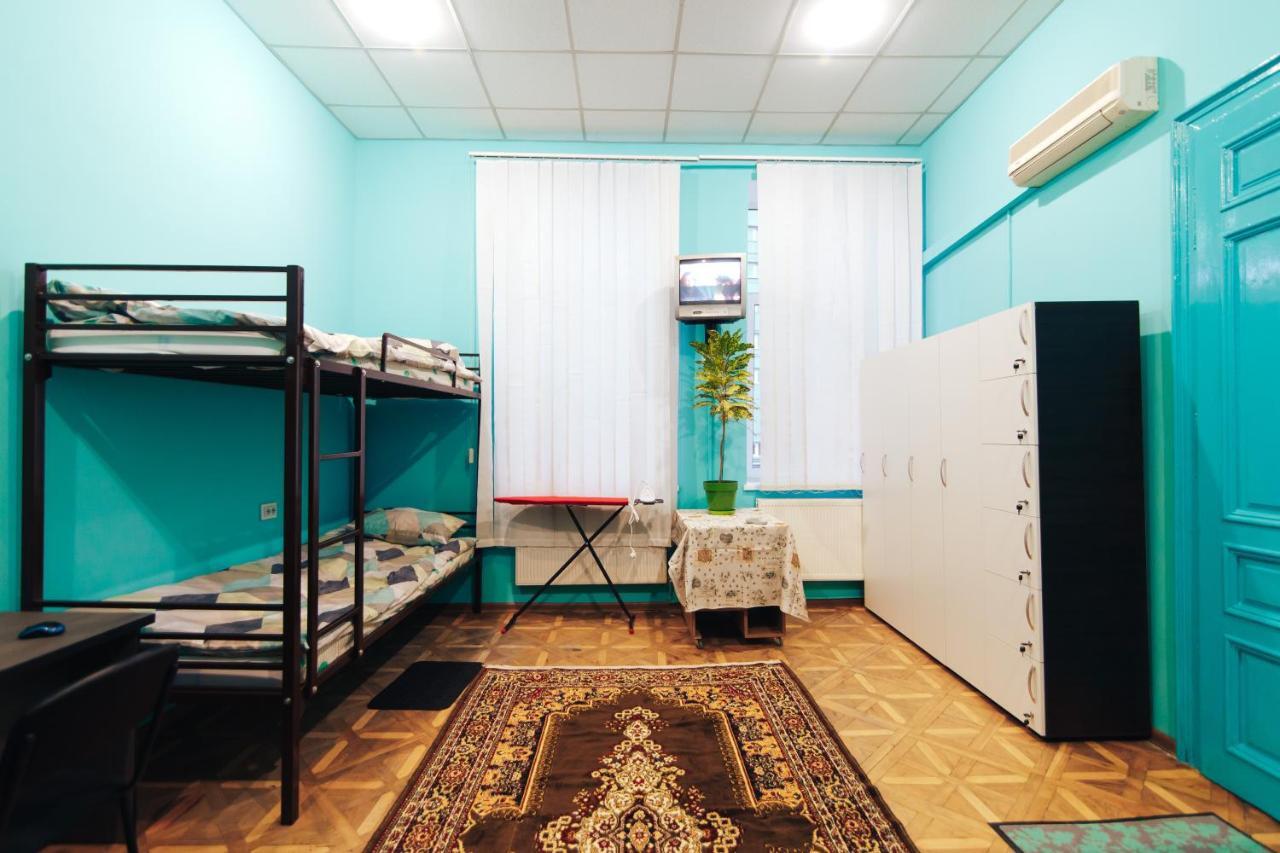 Hostel “Lime” Ивано-Франкивск Екстериор снимка