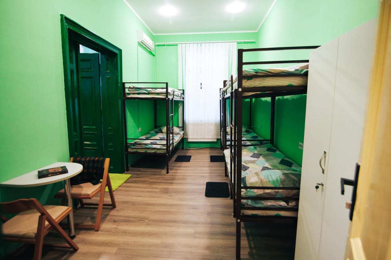Hostel “Lime” Ивано-Франкивск Екстериор снимка