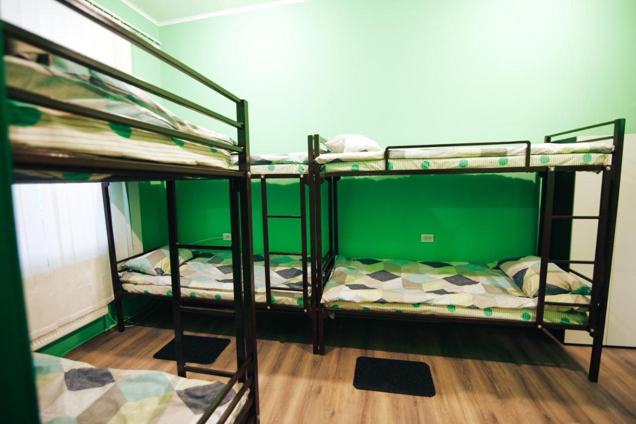 Hostel “Lime” Ивано-Франкивск Екстериор снимка