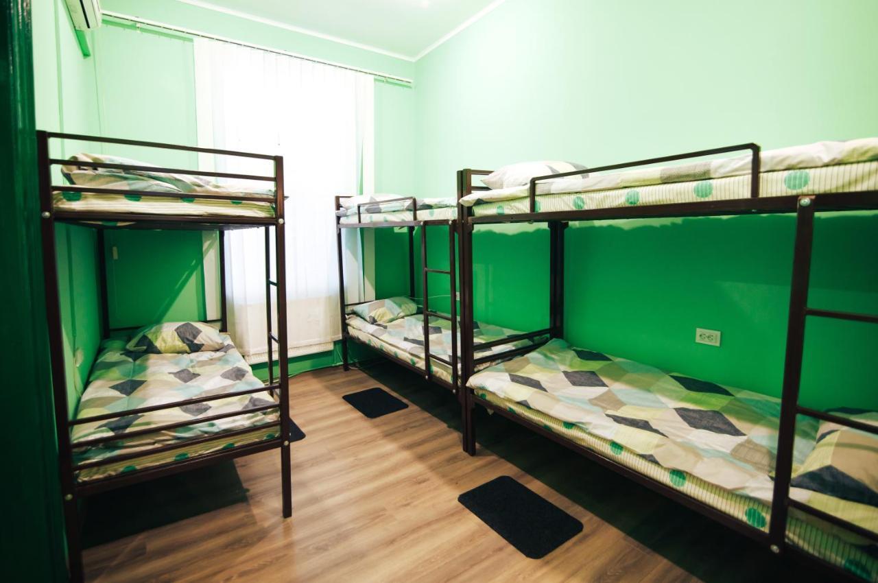Hostel “Lime” Ивано-Франкивск Екстериор снимка