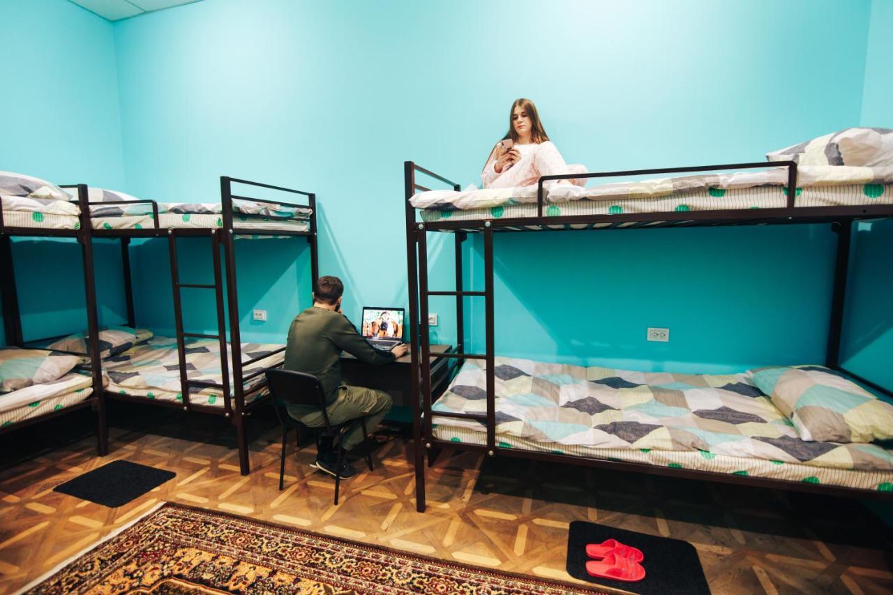 Hostel “Lime” Ивано-Франкивск Екстериор снимка