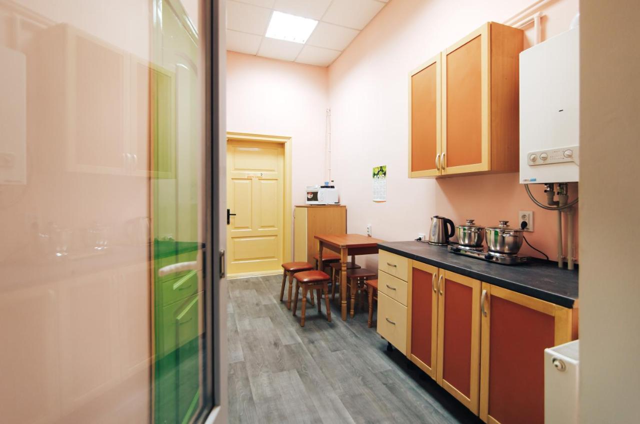 Hostel “Lime” Ивано-Франкивск Екстериор снимка